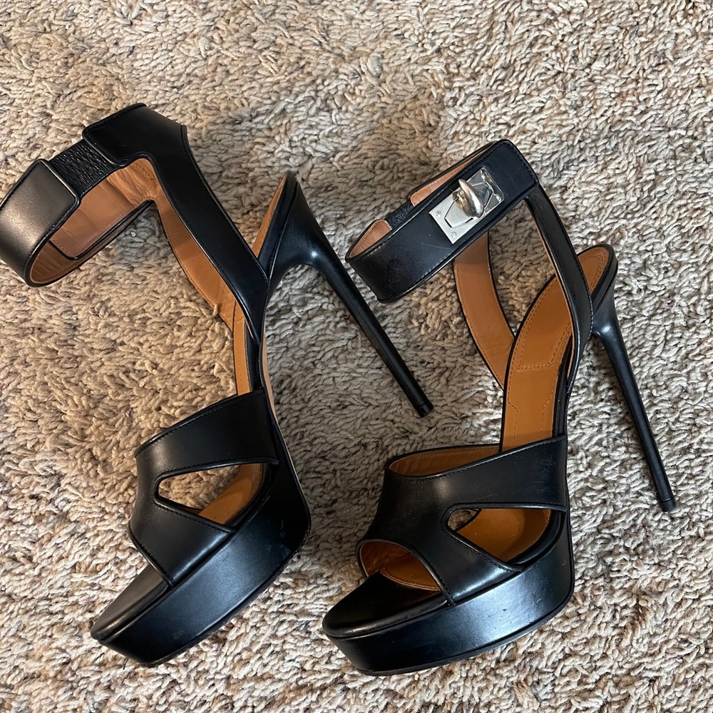 Givenchy shark lock platform stiletto leather 10